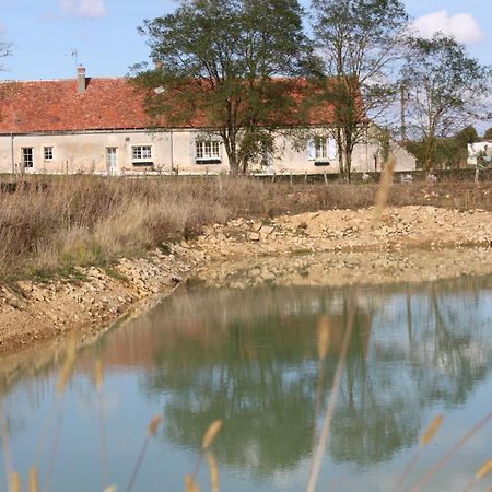 Gite De La Maison Fort Vereaux Exterior photo
